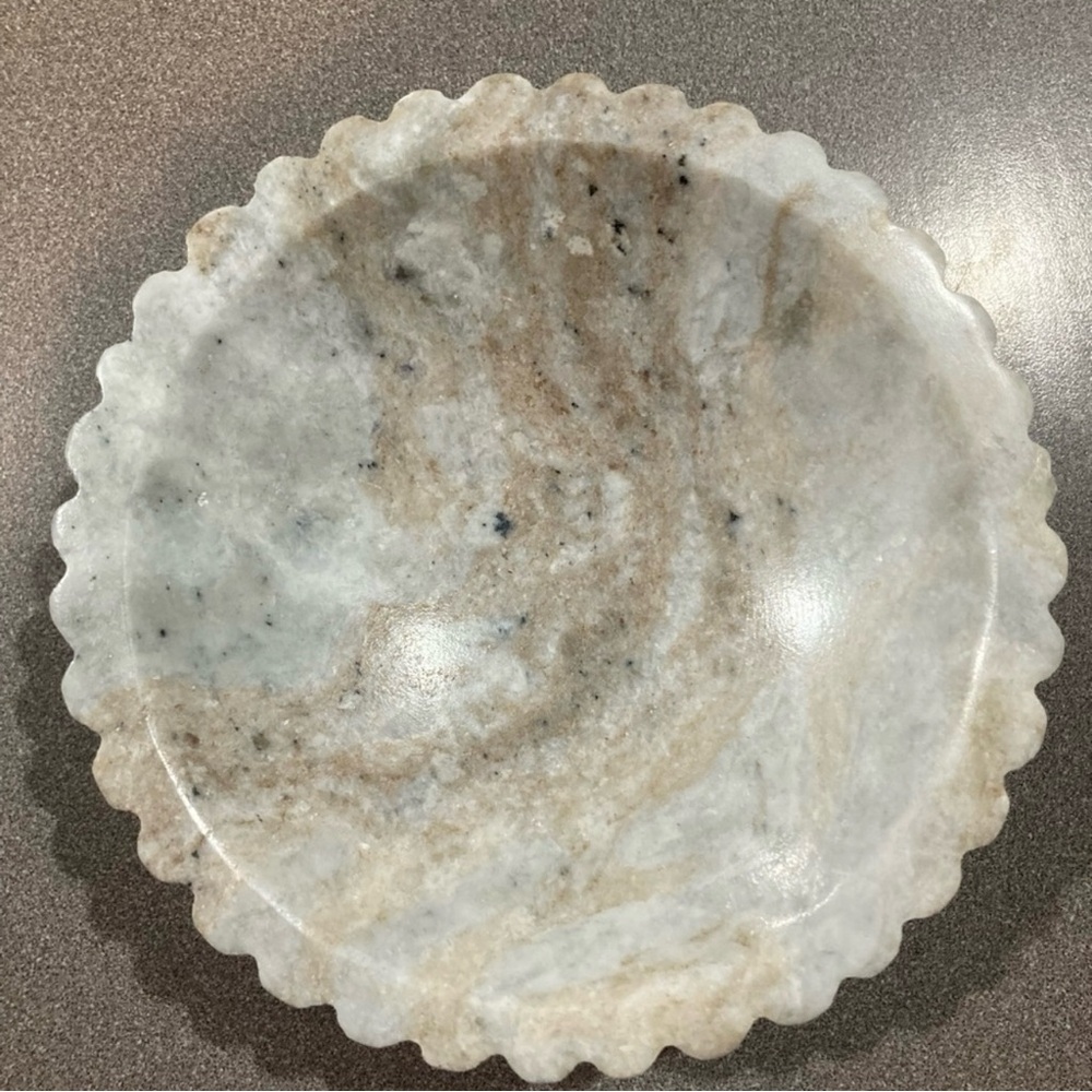 Threshold marble tray